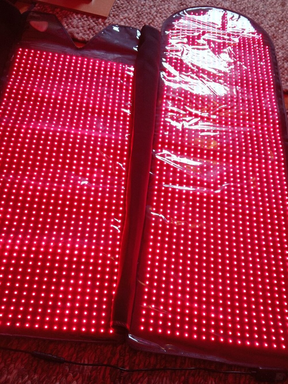 New in Box LifePro Red Light therapy wrap